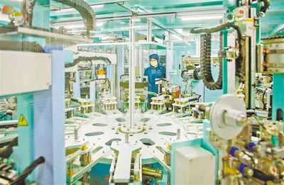 筑基‘芯’高地 重庆建设国家重要先进制造业中心的集成电路路径